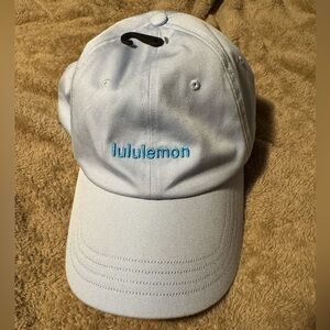 Lululemon hat, new with tag